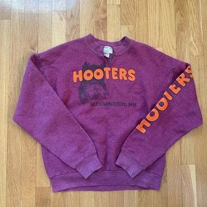 Vintage Hooters Sweatshirt